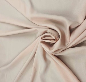 TKANINA BLUZKOWA LEJĄCA ODZIEŻOWA GŁADKA ALA JEDWAB PM005/0000011 BEIGE