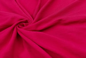 TKANINA WISKOZA JEDNOBARWNA KRESZ OSTRA MALINA ID5012156/019 HOT RASPBERRY